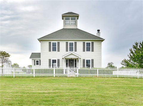 Featured picture for the property 696475