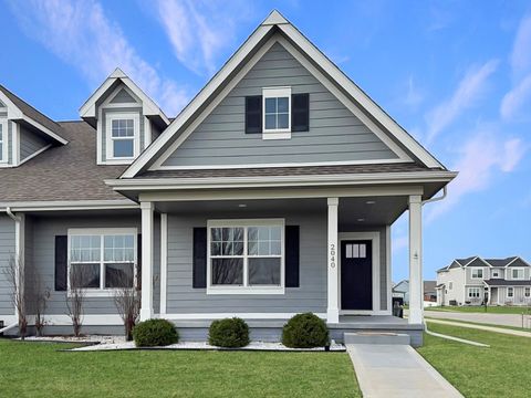 Condo For Sale - 2040 SW Cascade Falls Drive<br/> Ankeny, IA 50023