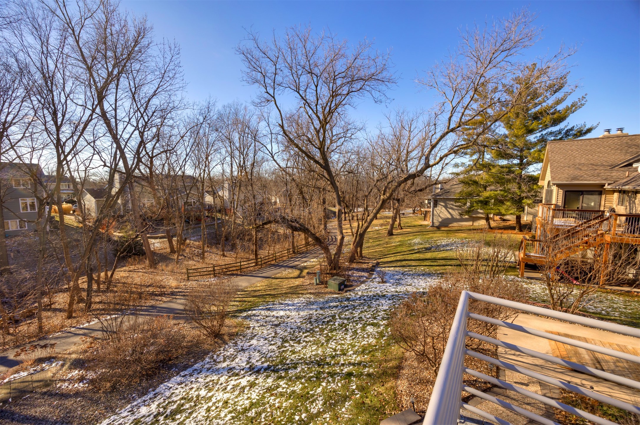 9118 Greenbelt Drive, Urbandale, Iowa image 7