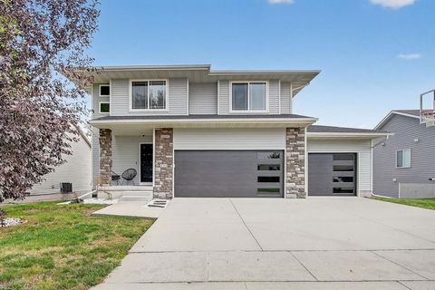 424 SE 12th Street Grimes IA 50111