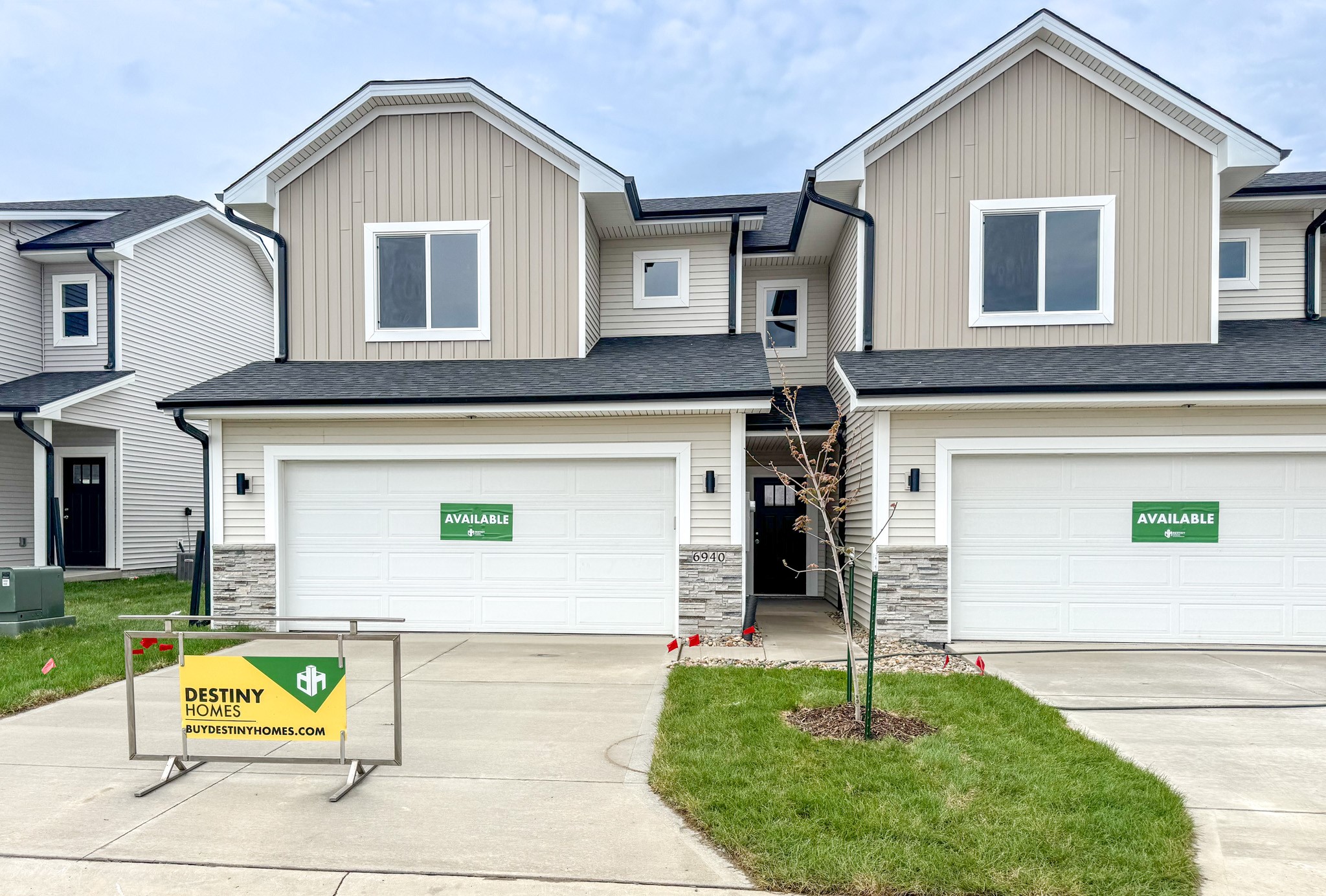 6940 Poppy Court, Johnston, Iowa image 1