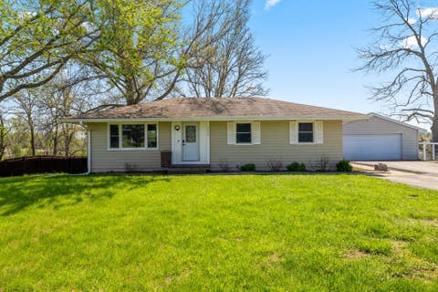 Homes For Sale - 208 Willow Street<br/> De Soto, IA 50069