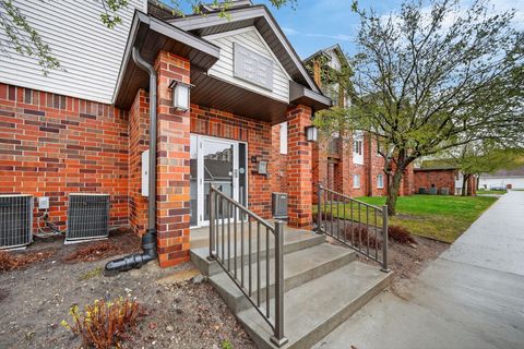 Condo For Sale - 6440 Ep True Parkway #2106<br/> West Des Moines, IA 50266