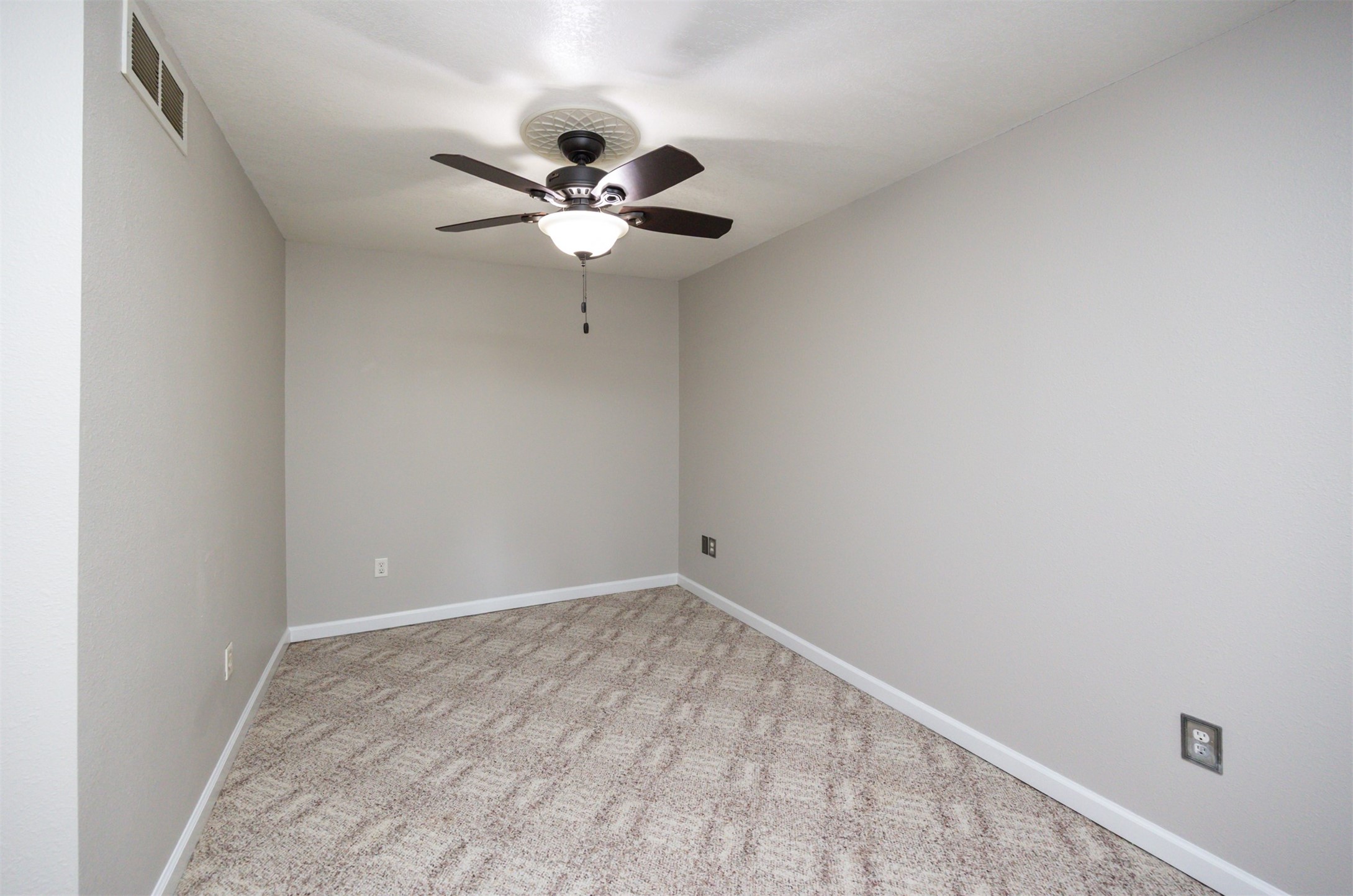 209 4th Street, Altoona, Iowa image 22