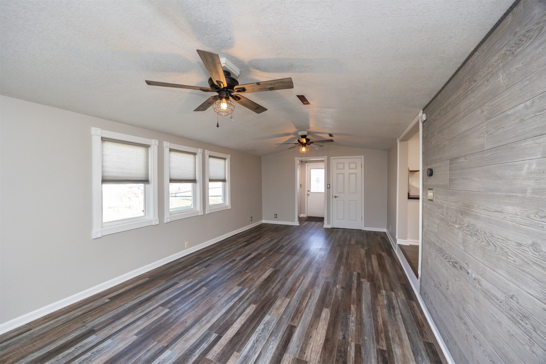 209 4th Street, Altoona, Iowa image 6