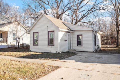 616 3rd Street Perry IA 50220