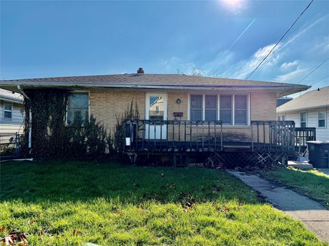 1519 E 24th Street Des Moines IA 50317