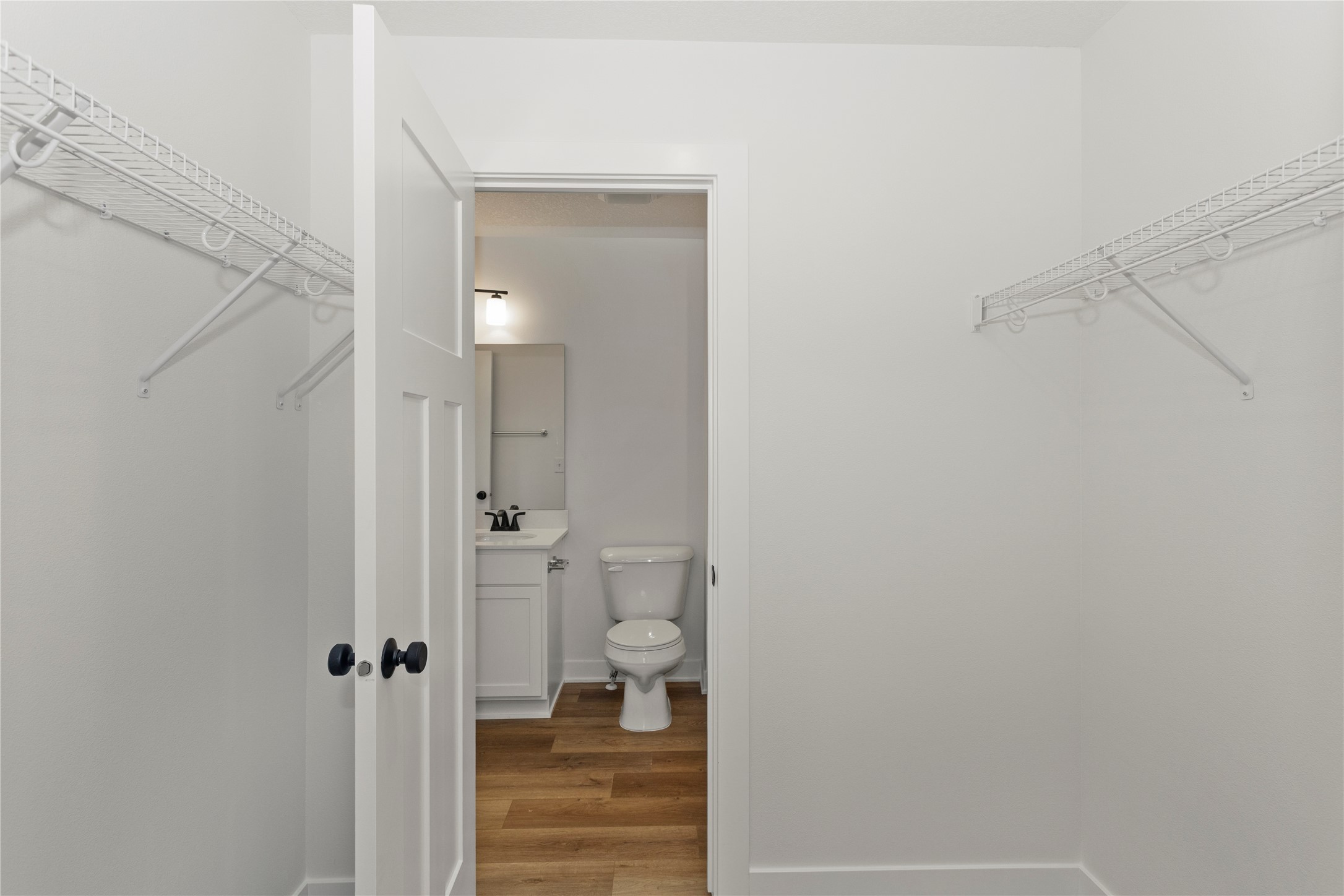 223 NW Waverly Drive, Waukee, Iowa image 22