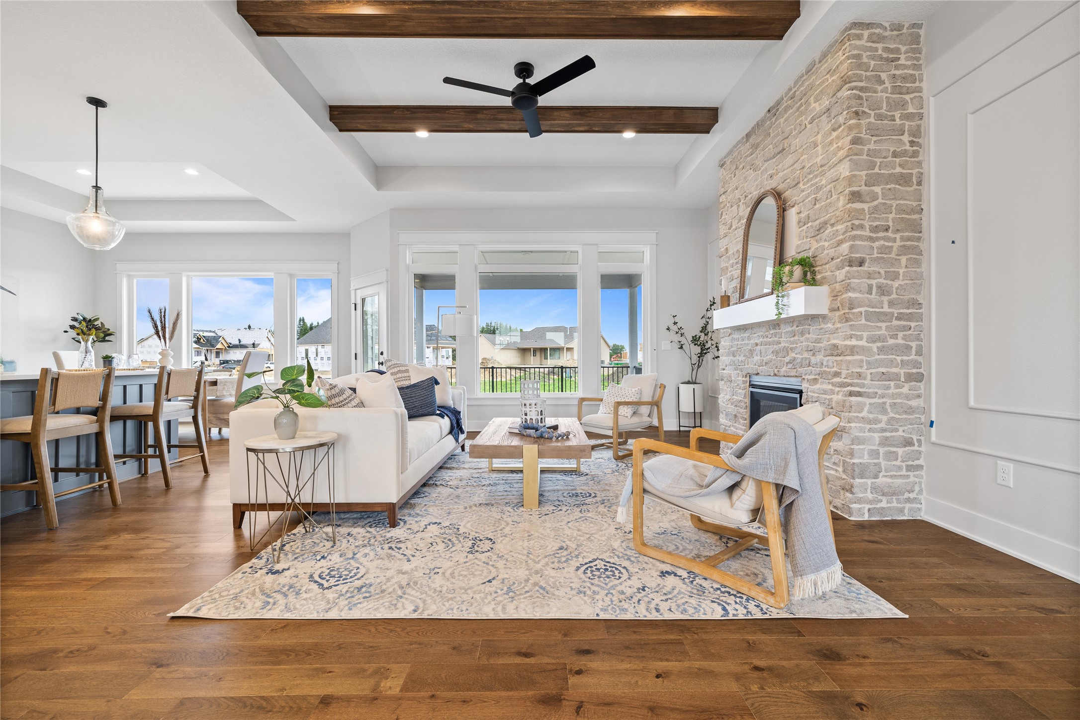1911 NE Pine Lake Circle