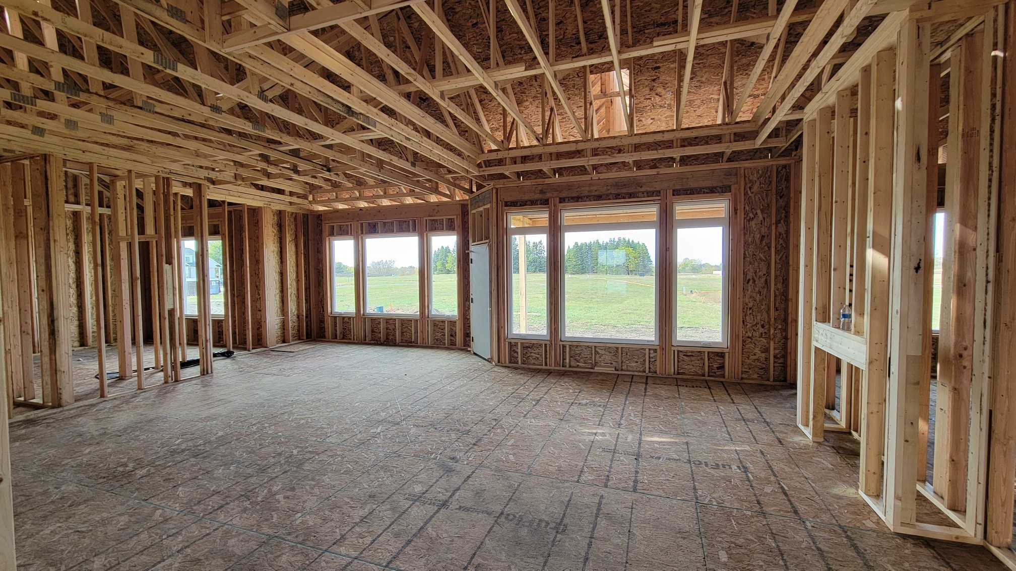 1911 NE Pine Lake Circle