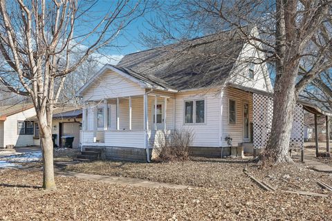 211 N Filmore Street Monroe IA 50170