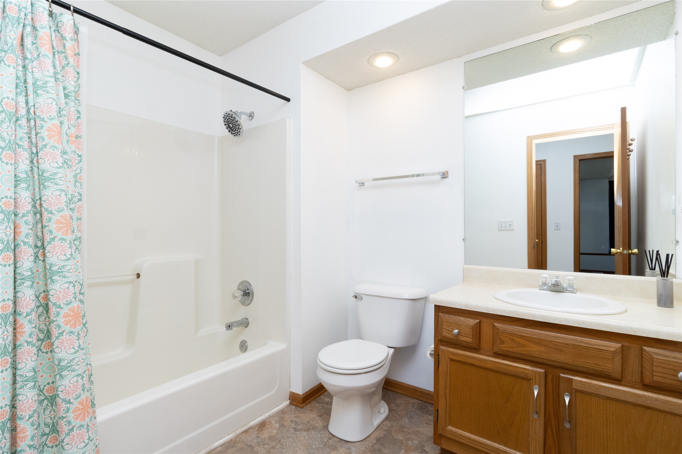 1604 SE Hayes Drive, Ankeny, Iowa image 15