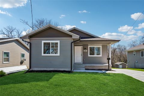 2327 SE 8th Street Des Moines IA 50315