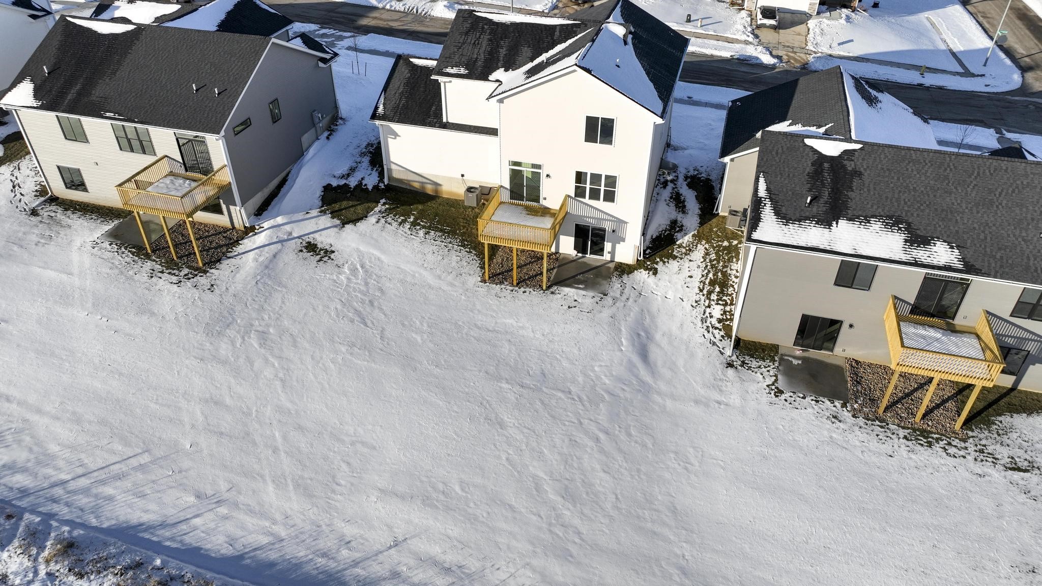 712 Plainside Avenue