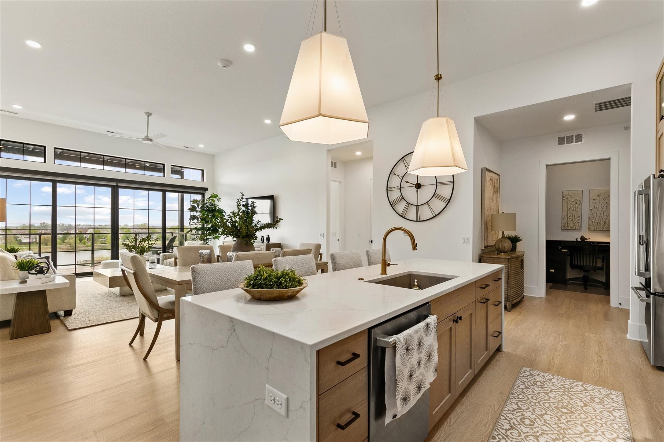 1645 SW Magazine Road 305