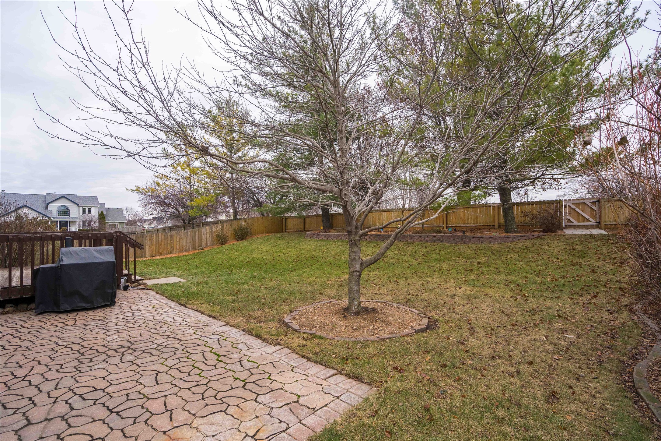 15922 Rosewood Court, Clive, Iowa image 28