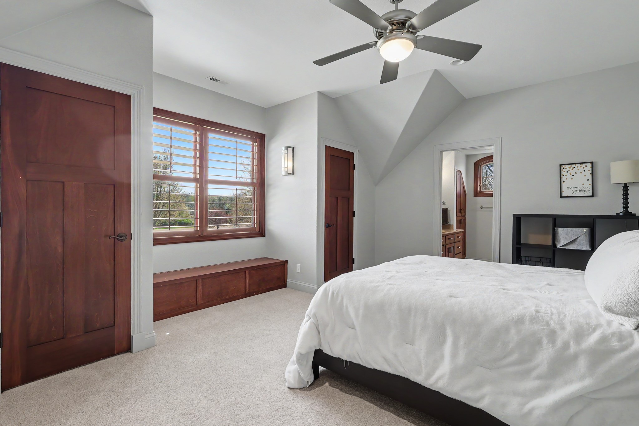 Ames, Iowa, 50010, United States, 5 Bedrooms Bedrooms, ,6 BathroomsBathrooms,Residential,Active,2041536