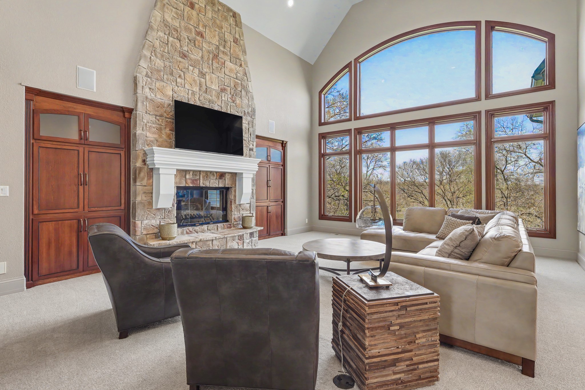 Ames, Iowa, 50010, United States, 5 Bedrooms Bedrooms, ,6 BathroomsBathrooms,Residential,Active,2041536