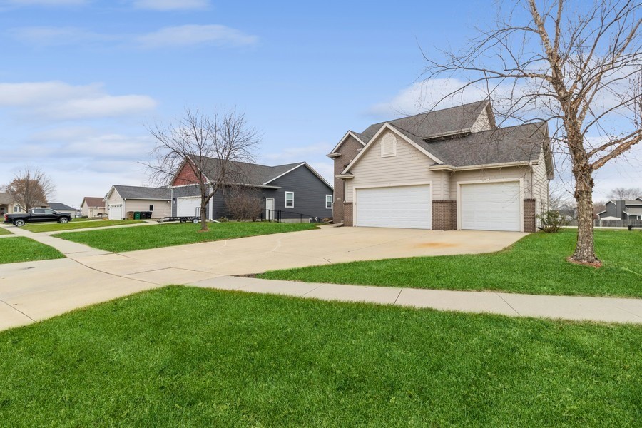 1109 NW Gabus Circle, Grimes, Iowa image 5