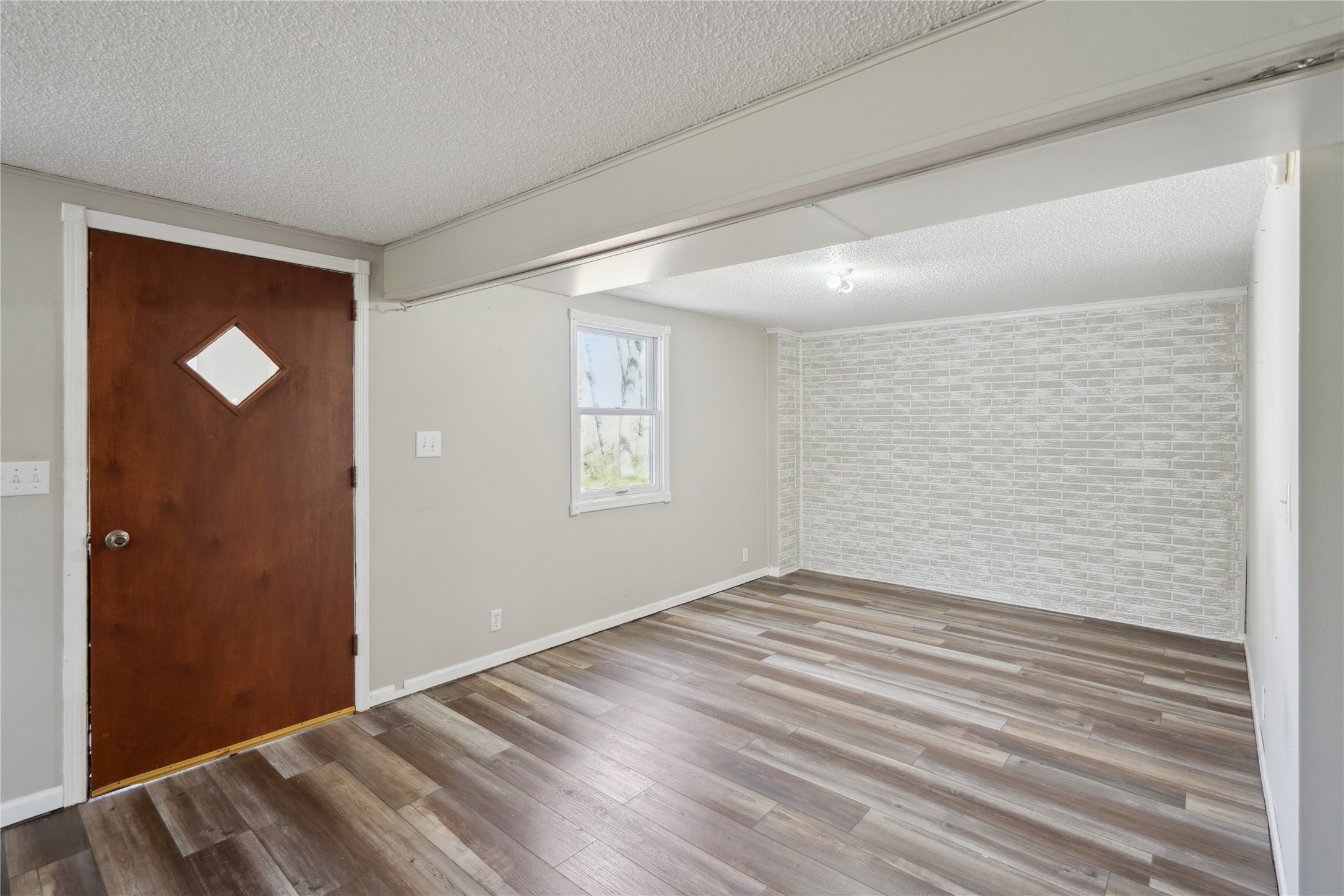2295 Dakota Drive, Pella, Iowa image 7