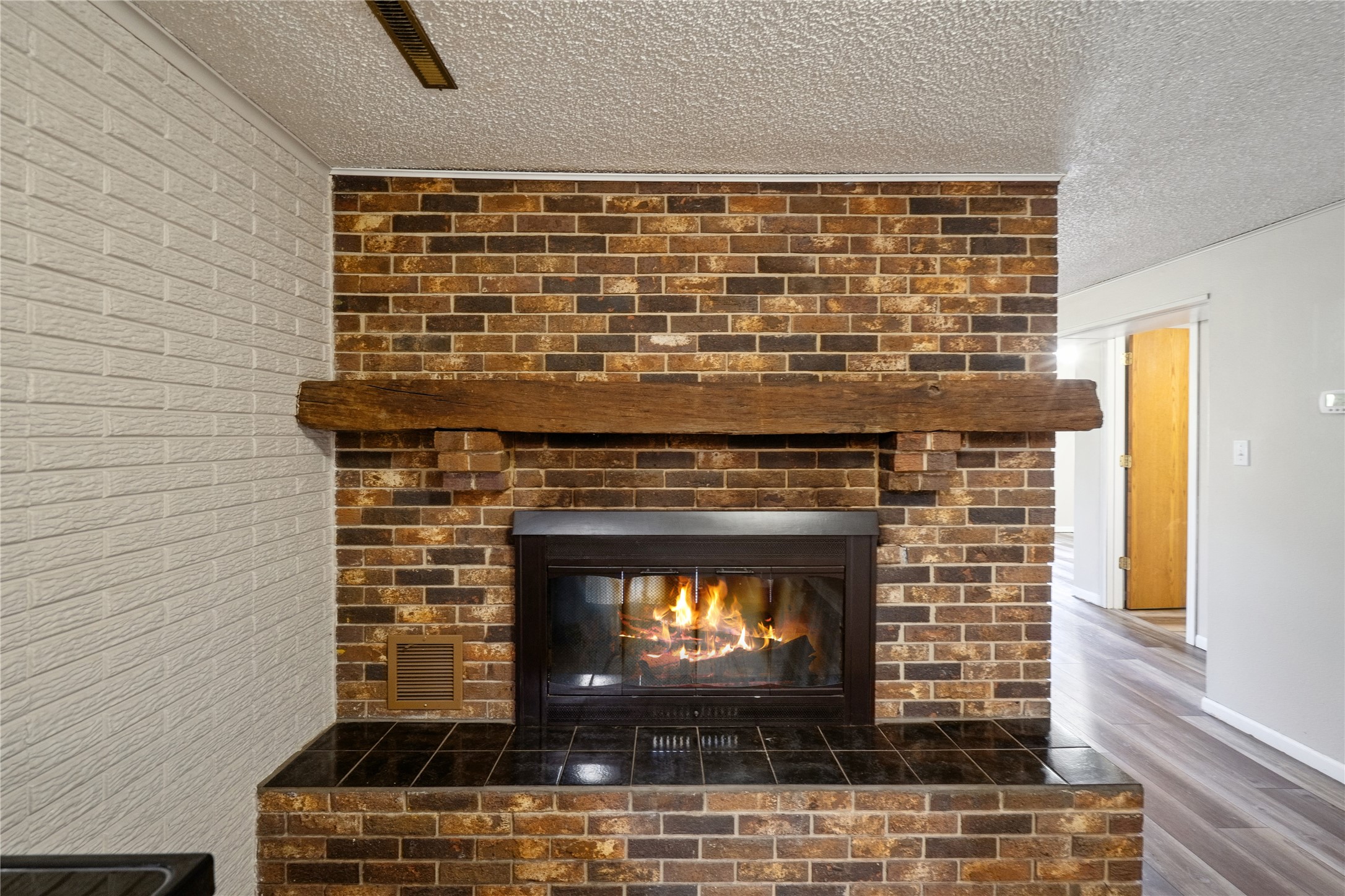 2295 Dakota Drive, Pella, Iowa image 12