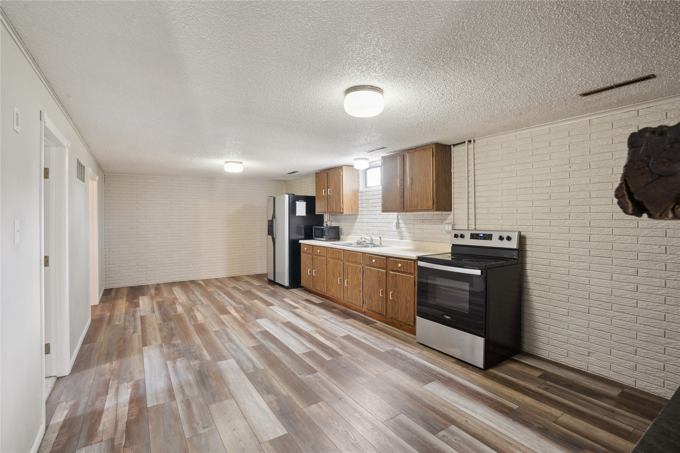 2295 Dakota Drive, Pella, Iowa image 10