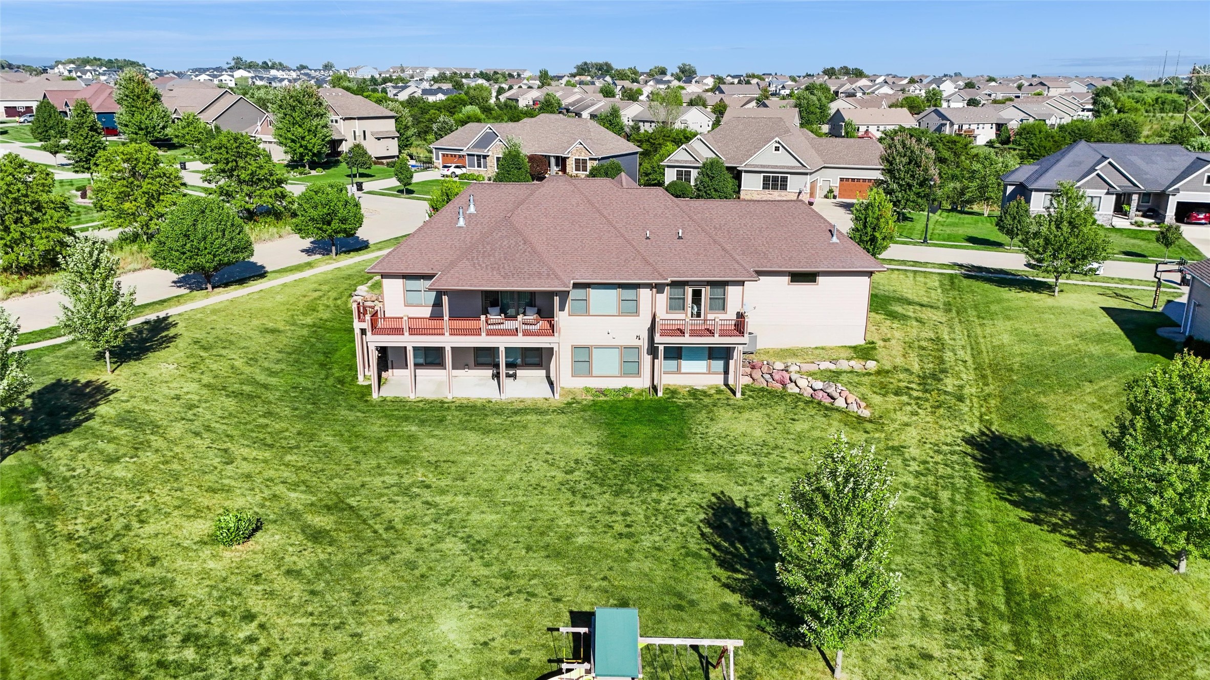 5006 NE Jan Rose Parkway