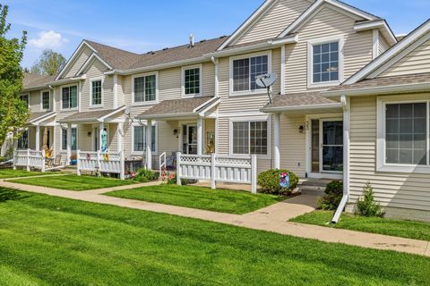 Condo For Sale - 1720 94th Street #33<br/> Dallas County, West Des Moines, IA 50266