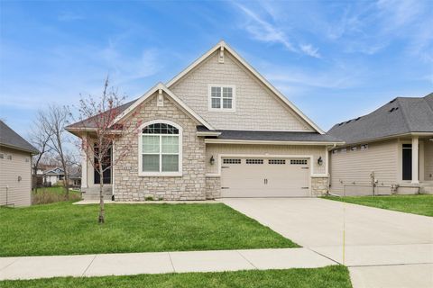 Condo For Sale - 14319 Holcomb Avenue<br/> Urbandale, IA 50323