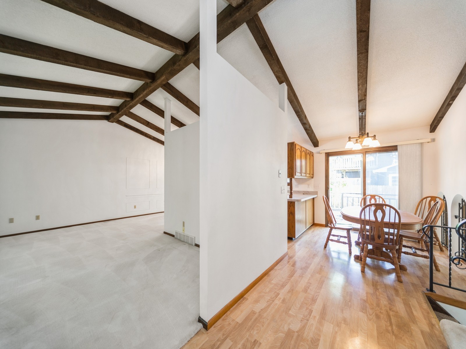 4113 77th Place Circle, Urbandale, Iowa image 2