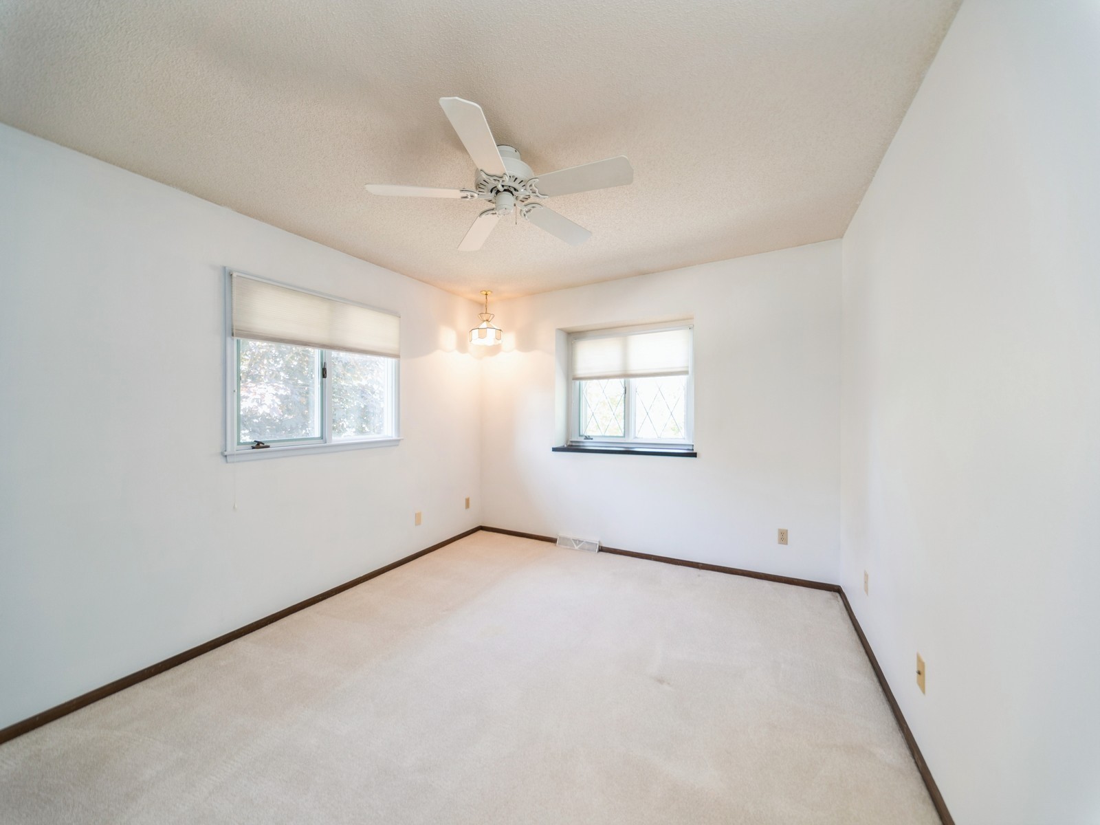 4113 77th Place Circle, Urbandale, Iowa image 25