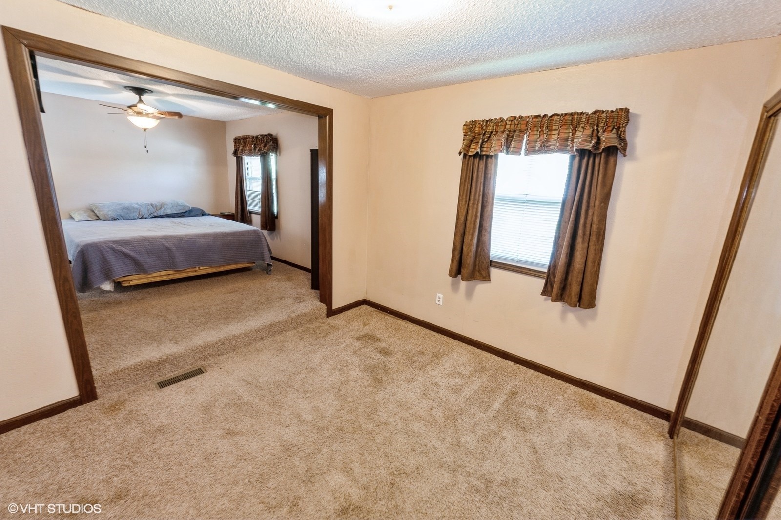 4027 E Madison Avenue, Des Moines, Iowa image 12