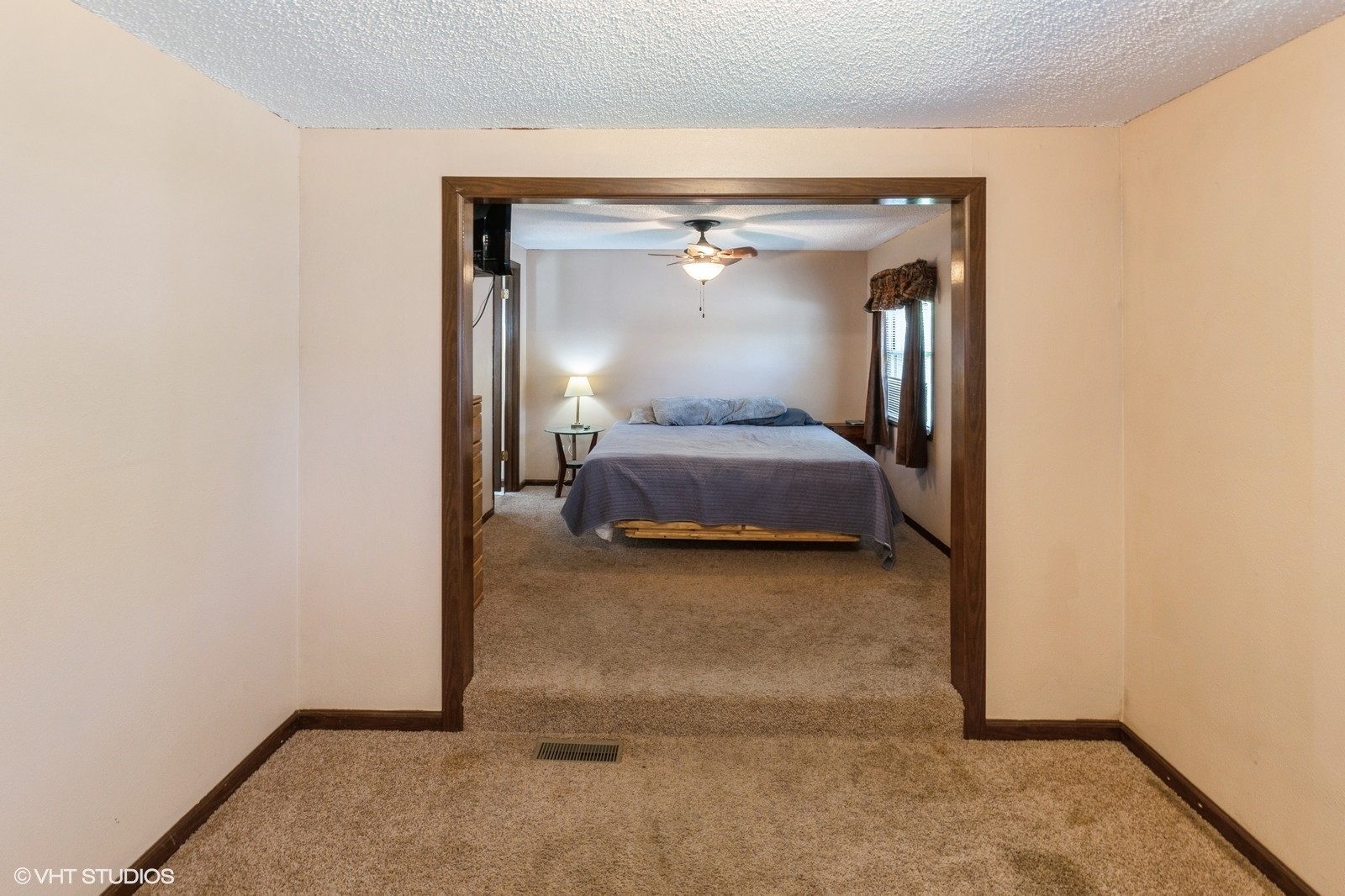 4027 E Madison Avenue, Des Moines, Iowa image 17