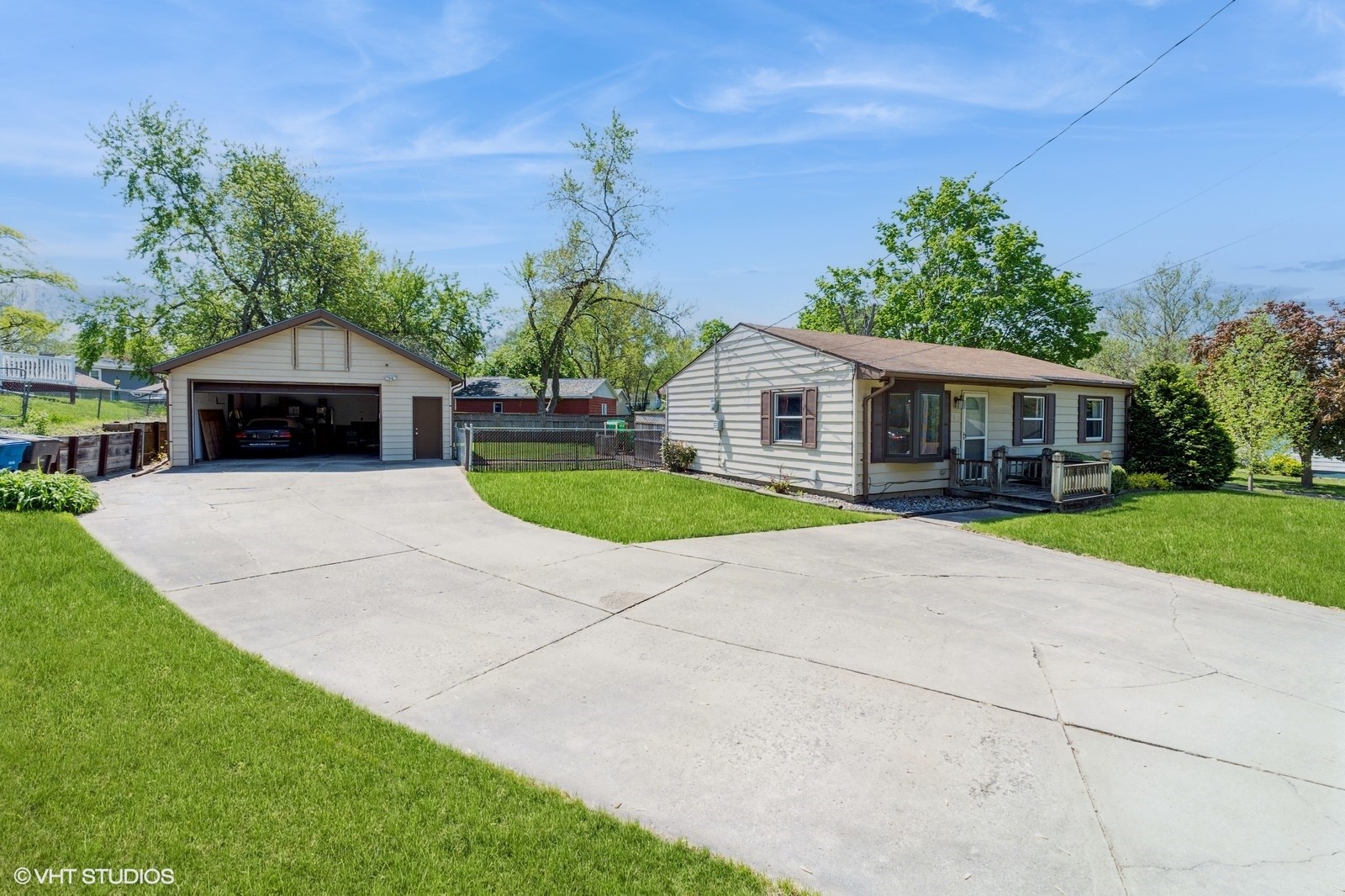 4027 E Madison Avenue, Des Moines, Iowa image 2