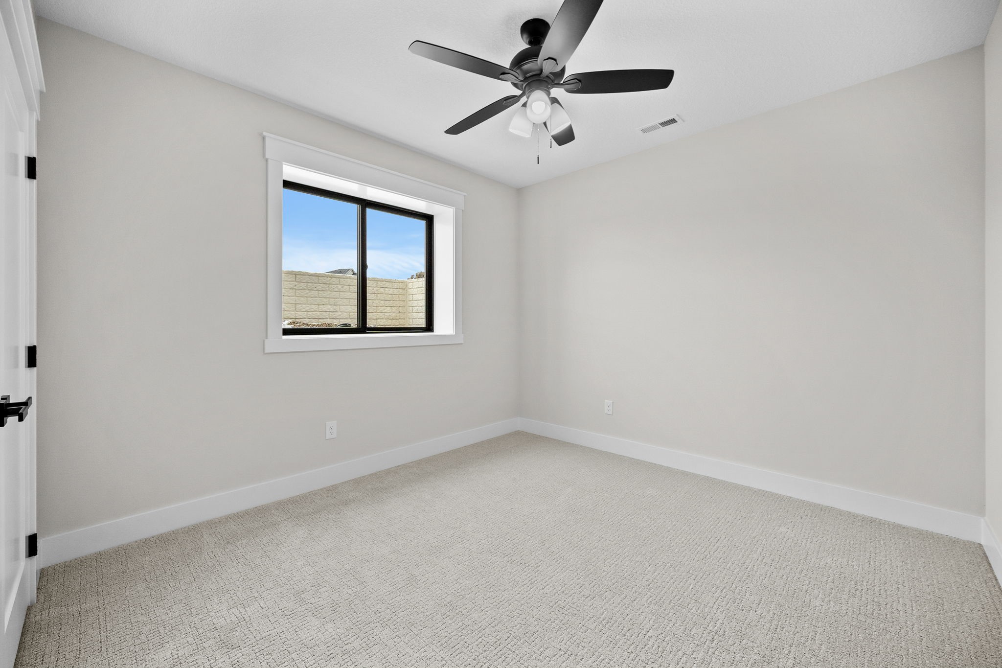 2600 E Madison Avenue, Des Moines, Iowa image 30