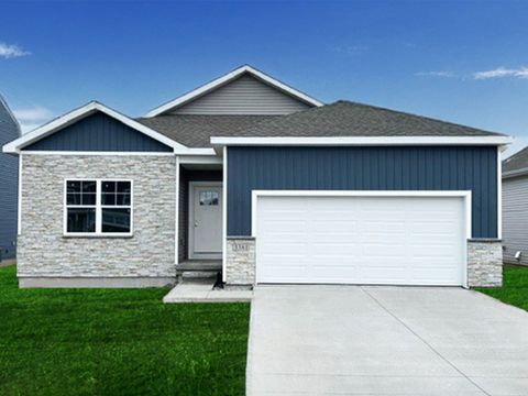 Homes For Sale - 3550 Paradise Lane<br/> Waukee, IA 50263