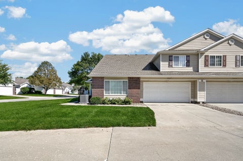Condo For Sale - 5404 Longview Court #3<br/> Johnston, IA 50131