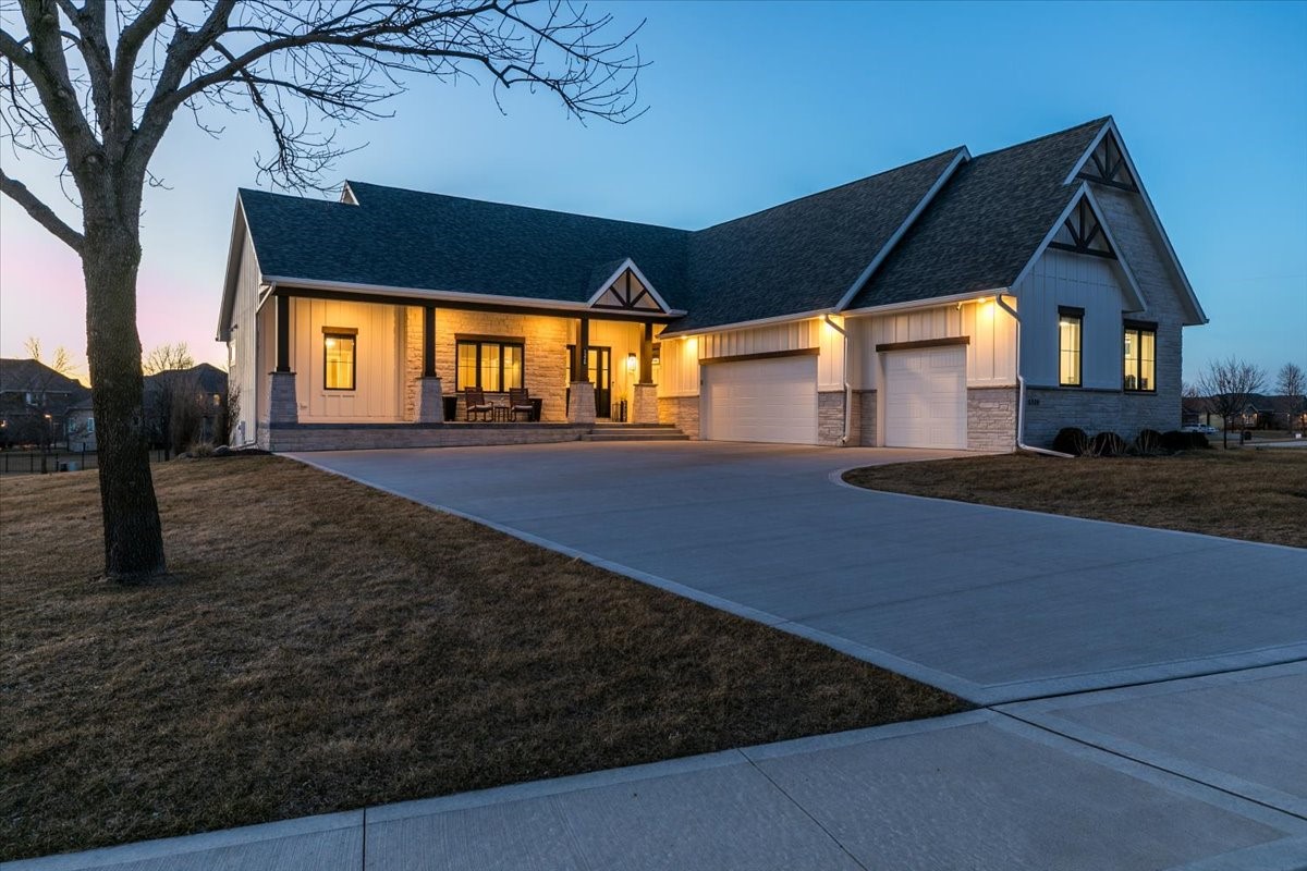 1326 NE Tuscany Boulevard, Ankeny, Iowa image 1