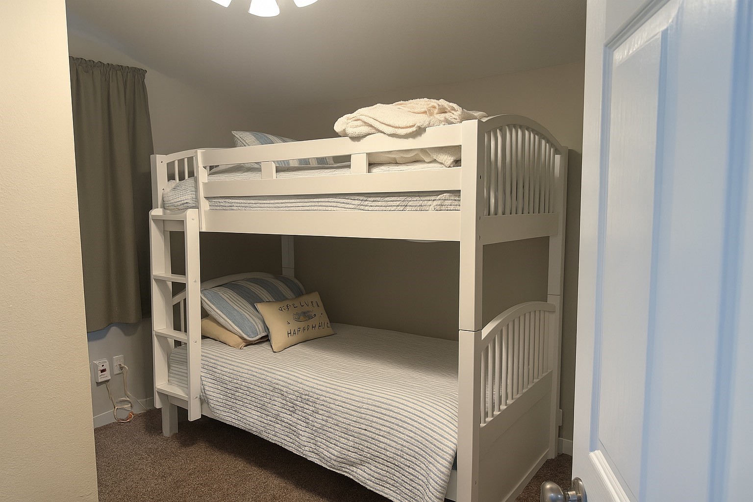 3186 Overland Trail