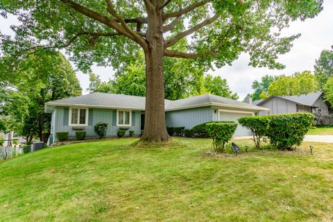 1679 NW 99th Street Clive IA 50325