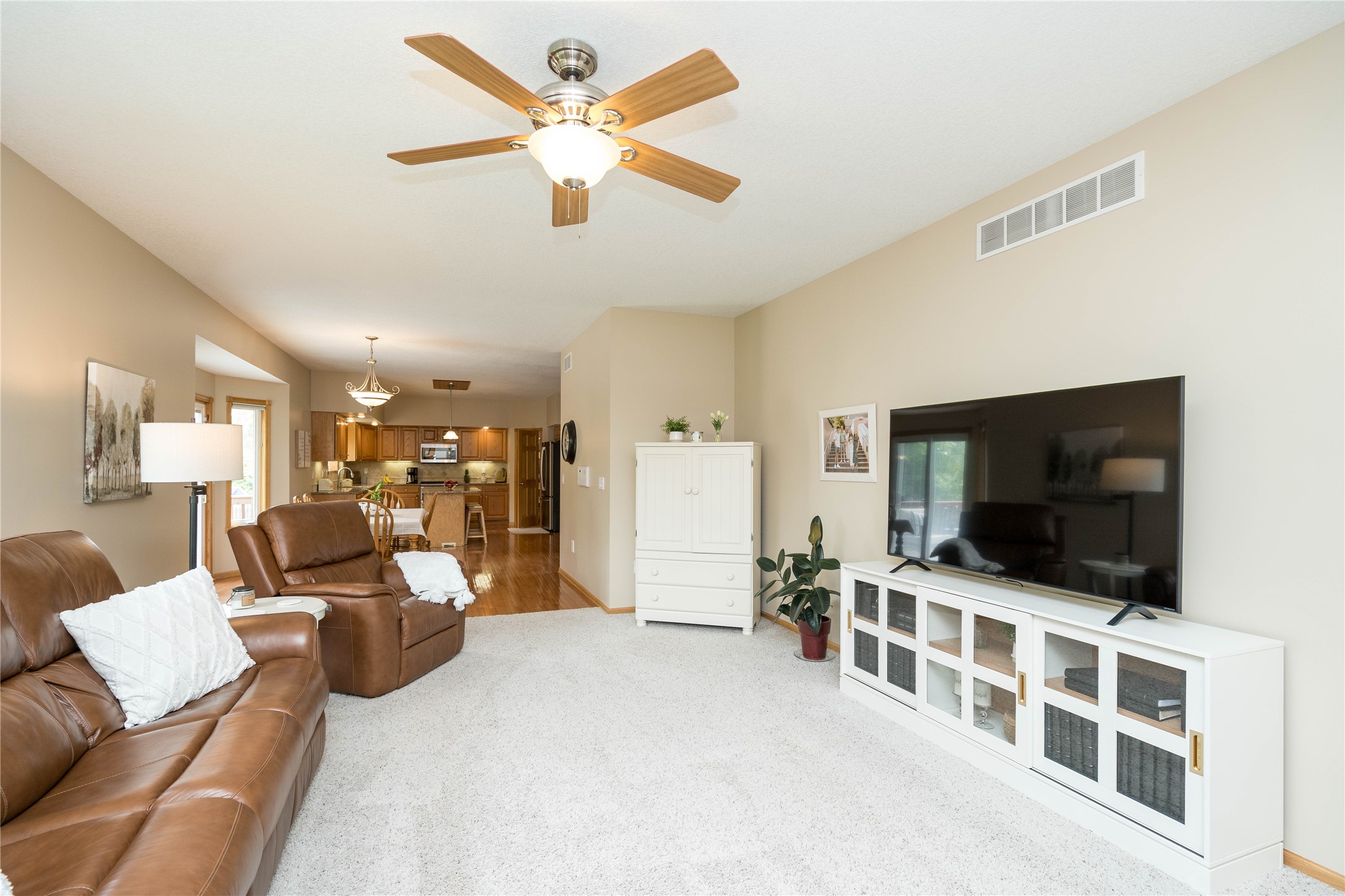 2303 NE Bel Aire Drive, Ankeny, Iowa image 9