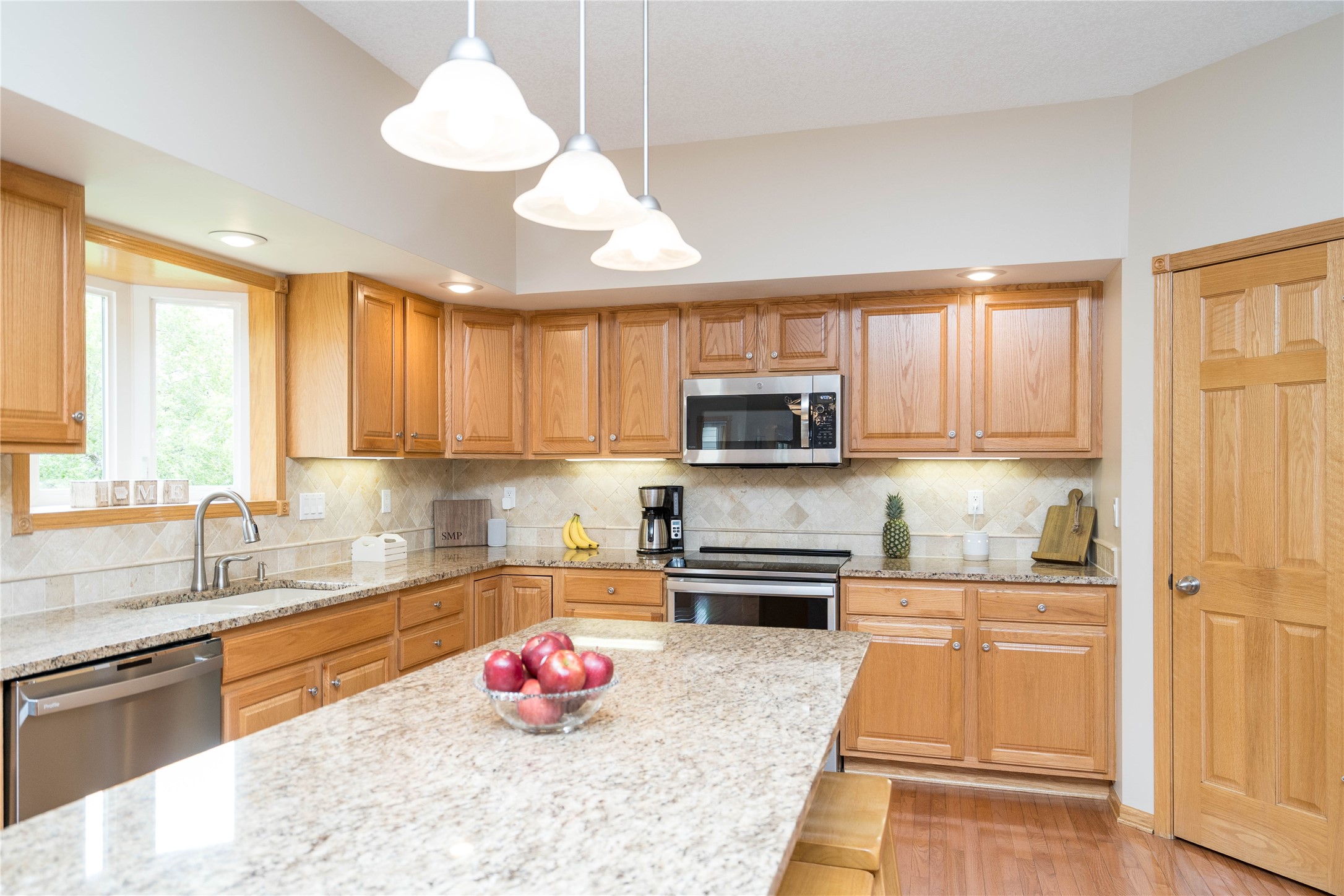 2303 NE Bel Aire Drive, Ankeny, Iowa image 4