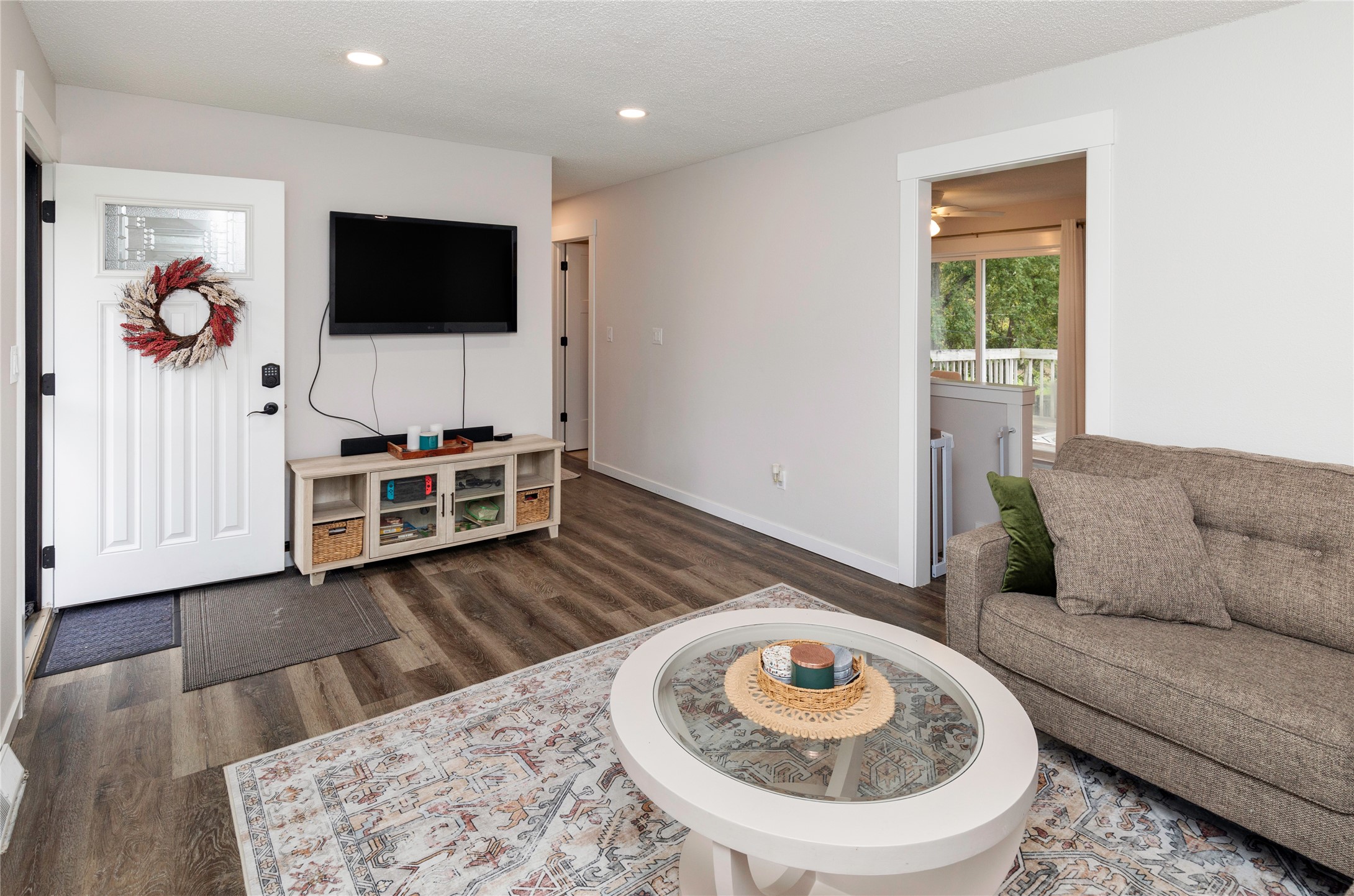 270 N Pleasant Hill Boulevard