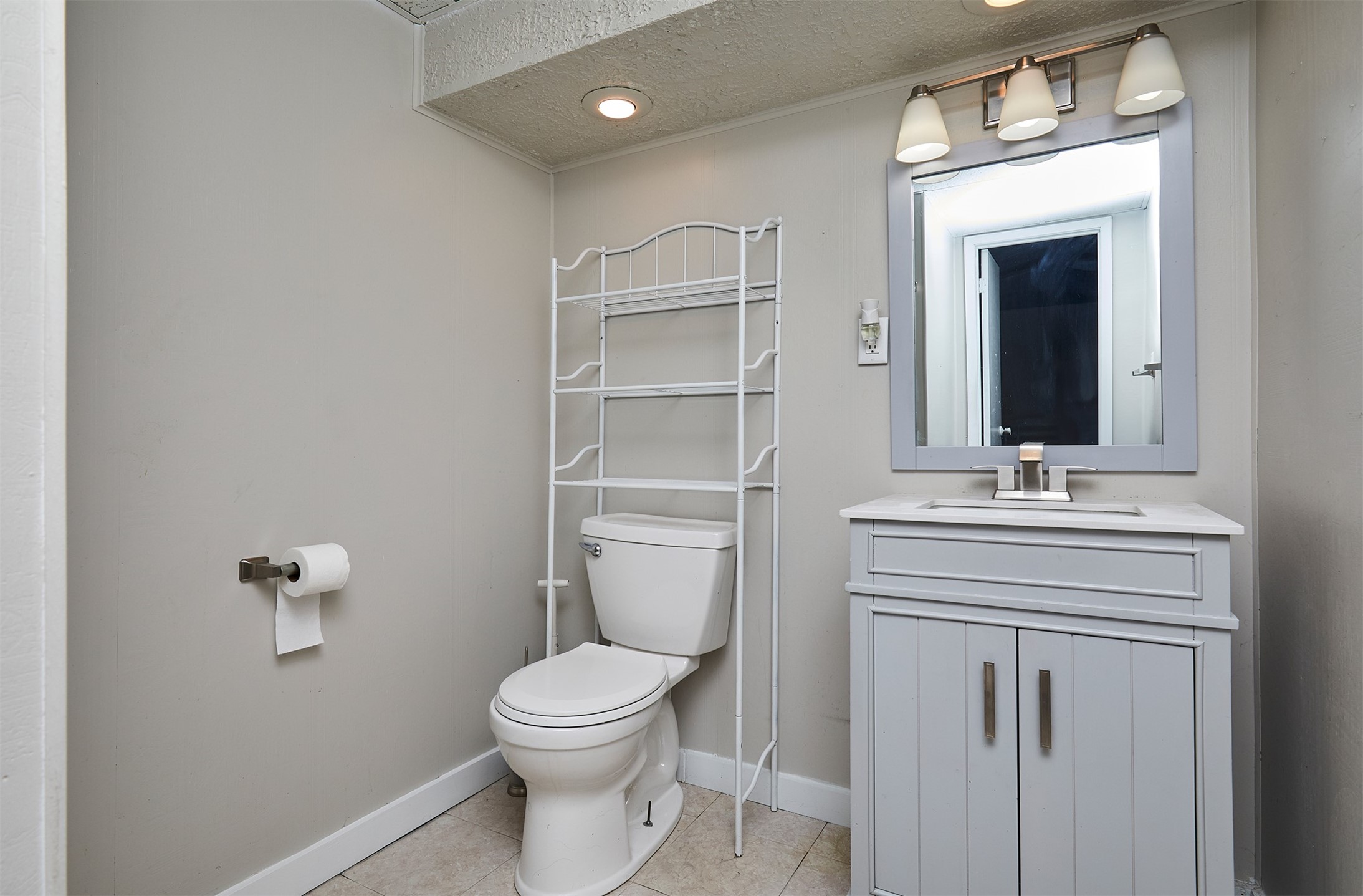 4686 Parkridge Avenue, Pleasant Hill, Iowa image 24