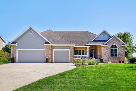 Homes For Sale - 326 Turnberry Drive<br/> Norwalk, IA 50211
