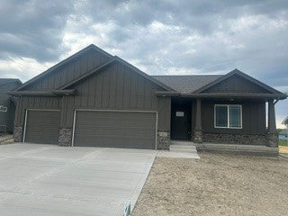 Homes For Sale - 3402 SE Bannister Drive<br/> Ankeny, IA 50021