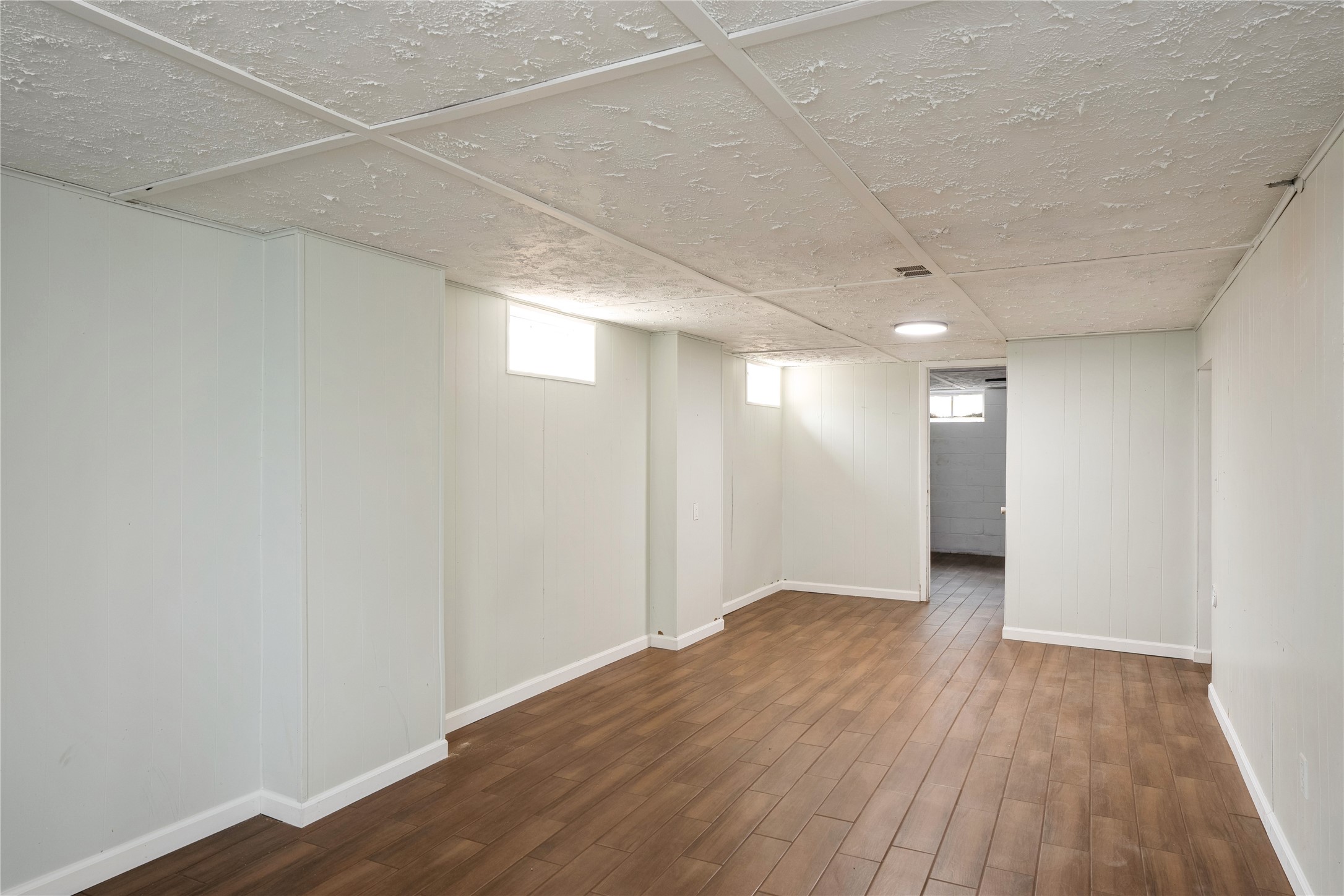 4022 Madison Avenue, Des Moines, Iowa image 11