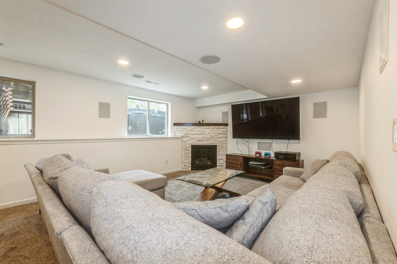 8305 Century Drive, West Des Moines, Iowa image 27