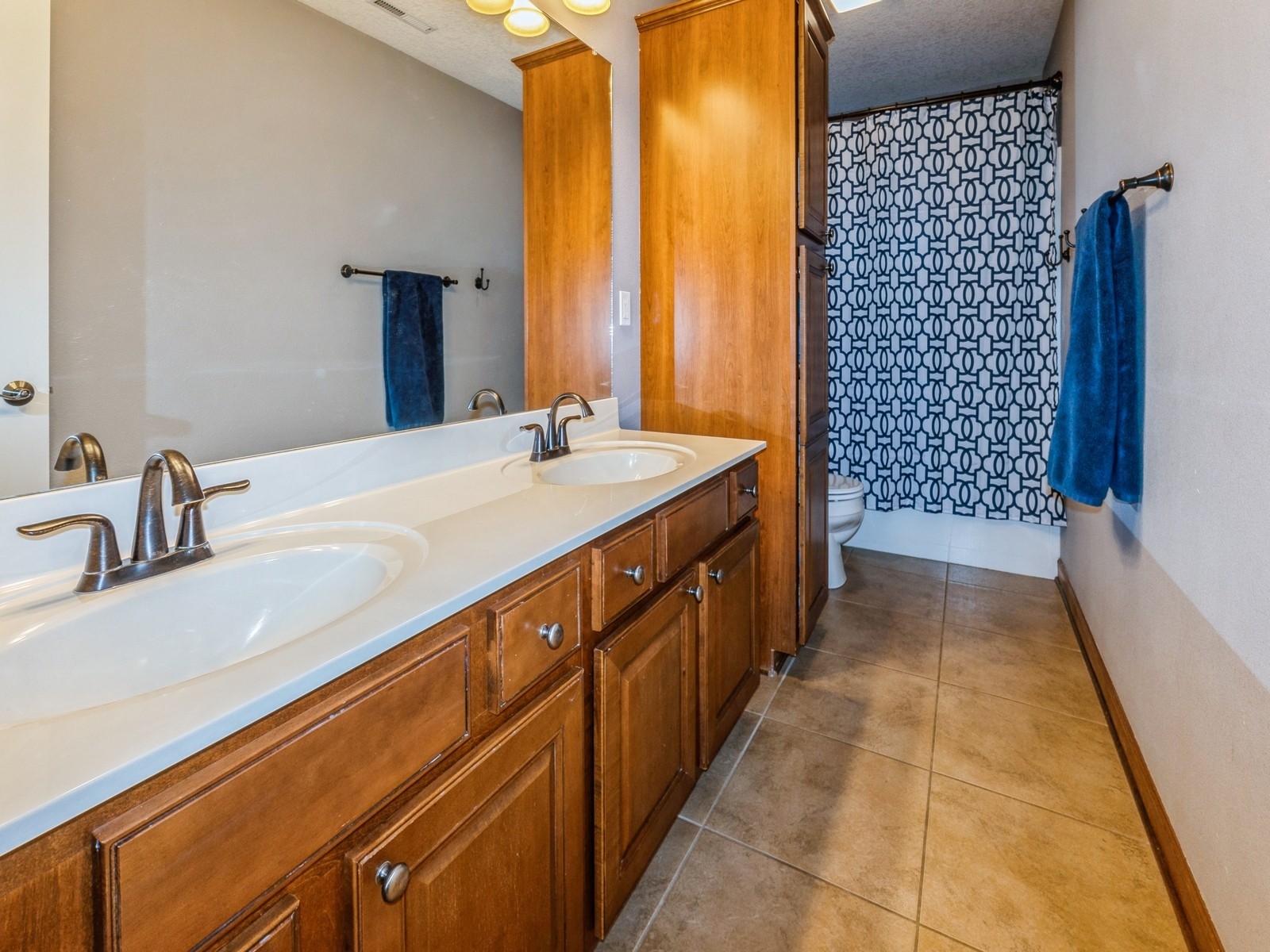 8305 Century Drive, West Des Moines, Iowa image 26