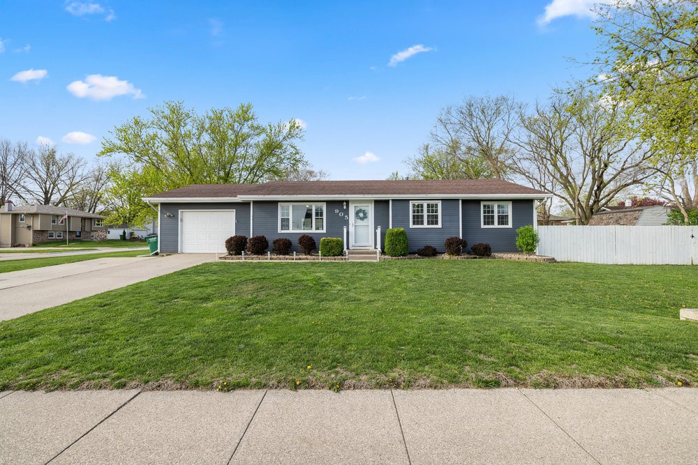 905 Davis Street, Polk City, Iowa image 1
